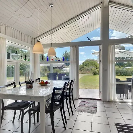 Holiday home Caia - 375m From The Sea In Funen By Interhome
